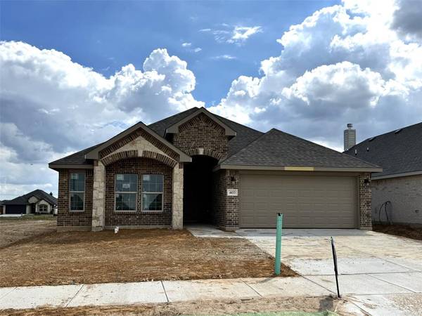 4433 Copper Point Drive, Fort Worth, TX 76036