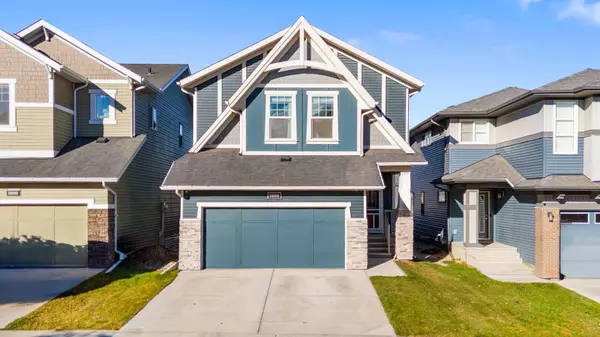 1064 Chinook Gate Heath Southwest, Airdrie, AB T4B 5C9