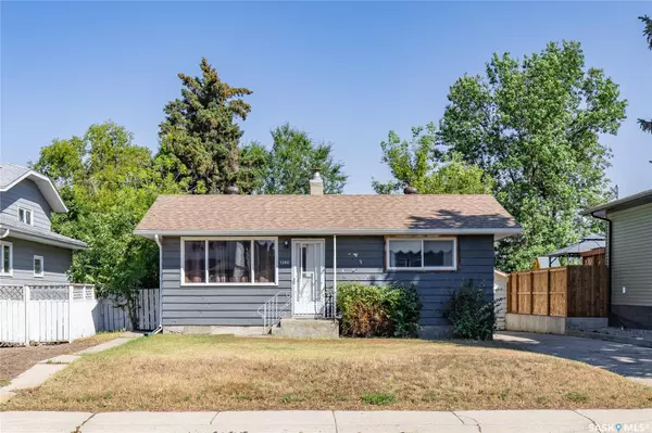 1342 GRANDVIEW STREET W, Moose Jaw, SK S6H 6H8