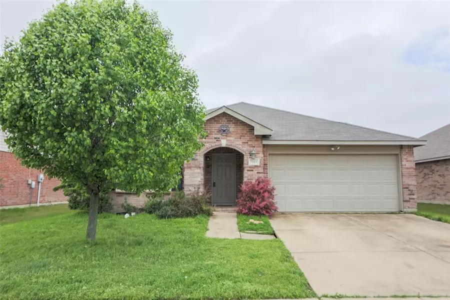 1444 Keith Court, Burleson, TX 76028