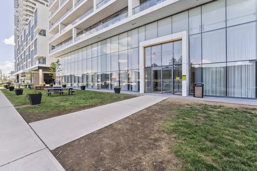 898 Portage Pkwy #2207, Vaughan, ON L4K 0J6