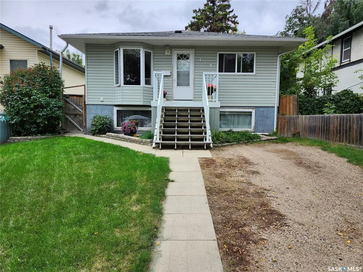 Saskatoon, SK S7M 2G9,129 L AVENUE S