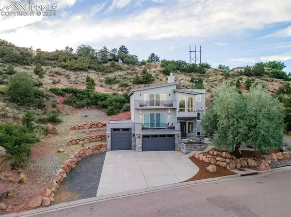 Manitou Springs, CO 80829,162 Crystal Valley RD