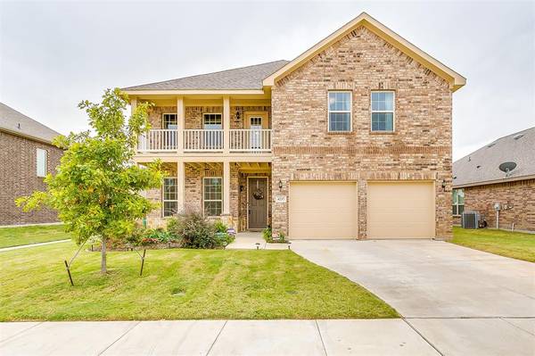 4237 Glen Abbey Drive, Fort Worth, TX 76036