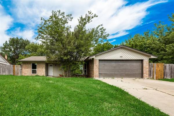 504 Baldwin Avenue, Crowley, TX 76036