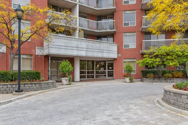 Toronto C06, ON M3H 6B4,800 Sheppard AVE W #103