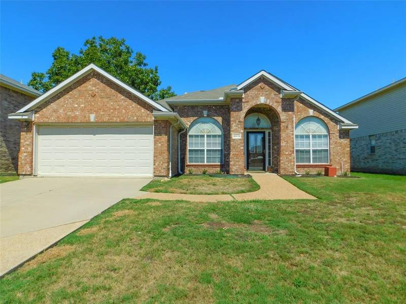 8313 Montecito Drive, Denton, TX 76210