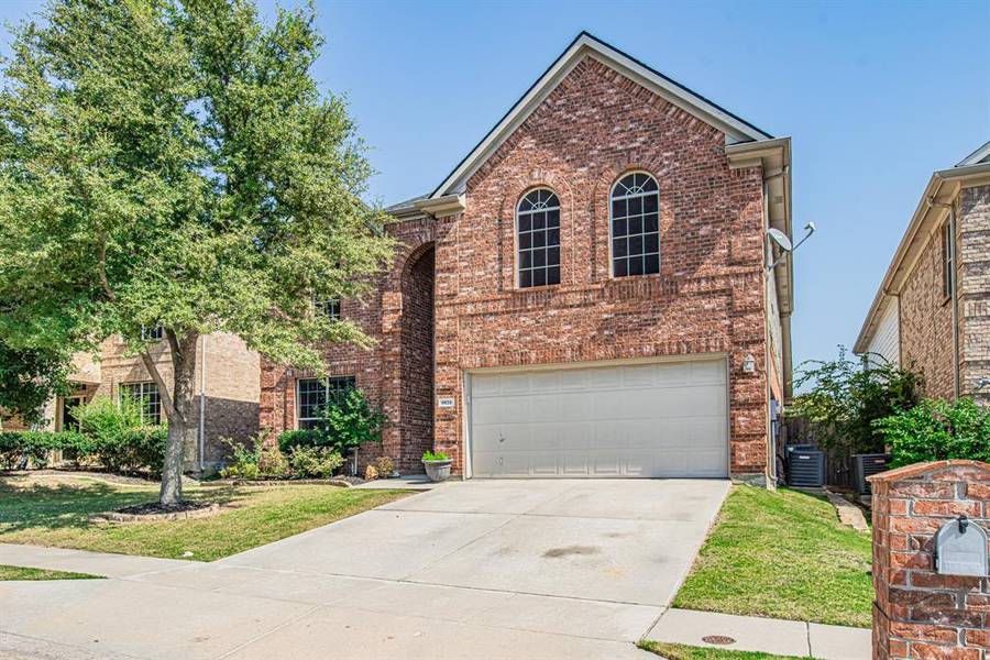 9828 Gessner Drive, Fort Worth, TX 76244