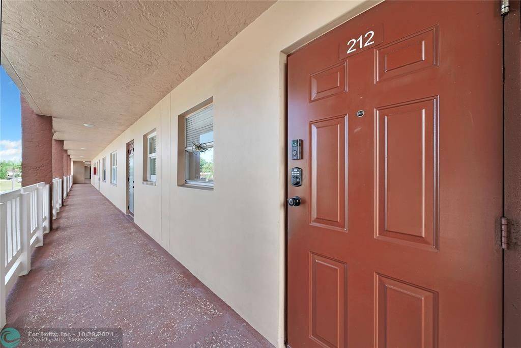 Sunrise, FL 33322,9281 Sunrise Lakes Blvd  #212