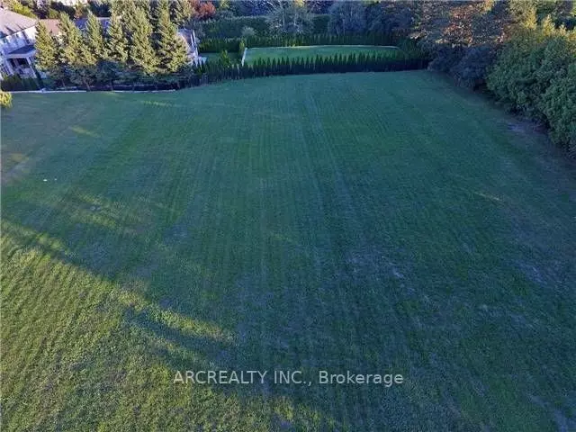 Vaughan, ON L6A 1G2,655 Woodland Acres CRES