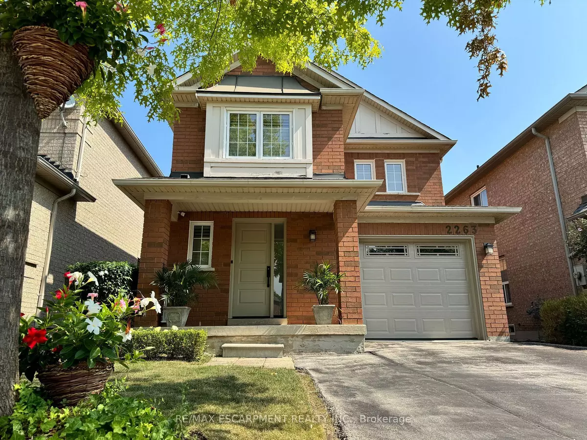 Burlington, ON L7L 6Y5,2263 Elmside CRES