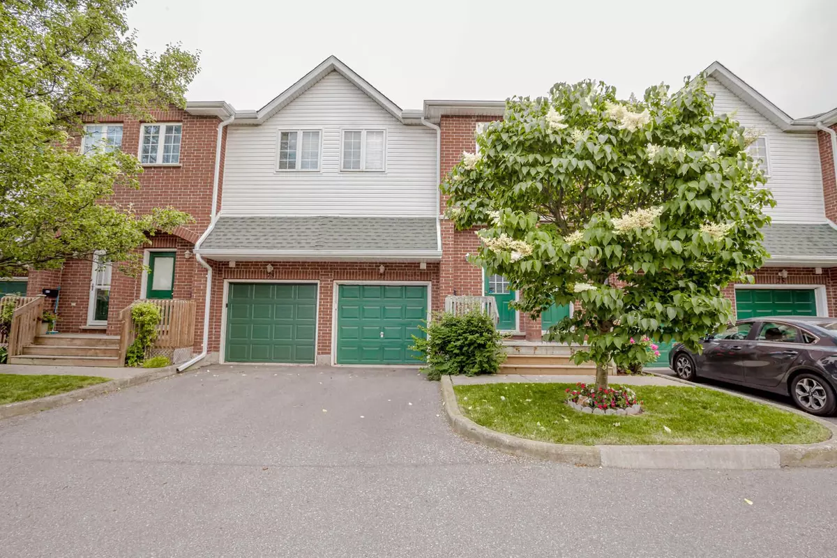 Kitchener, ON N2P 2J8,42 Green Valley DR #77