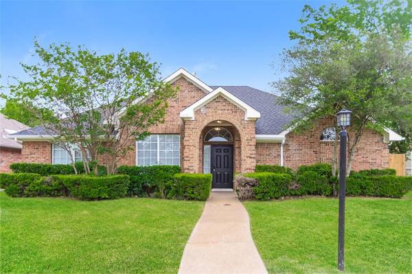 2330 Stillwater Drive, Mesquite, TX 75181