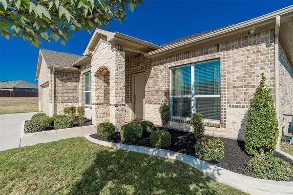 Grand Prairie, TX 75052,1314 Winding Hollow Drive