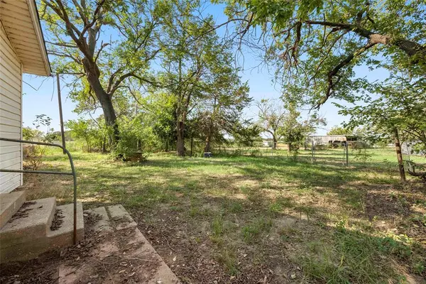 Chico, TX 76431,1300 Cr-1550