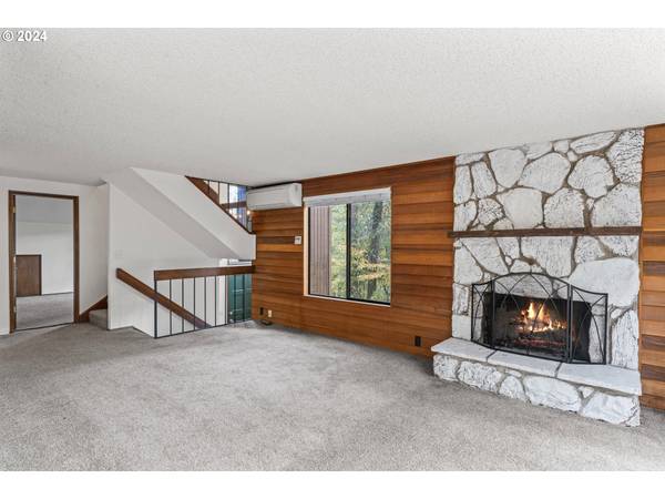 Eugene, OR 97405,2853 TIMBERLINE DR