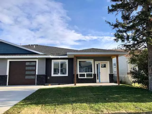 4738 49A AVE ##1, Lacombe, AB T4L 1N4