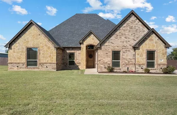 216 Etta Lane, Springtown, TX 76082