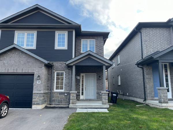 1449B Benson ST, Innisfil, ON L9S 0C8