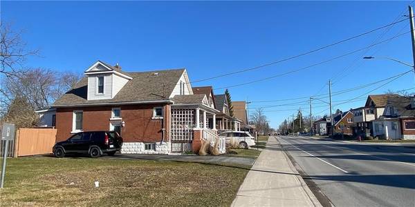 Welland, ON L3C 1K5,281 NIAGARA ST