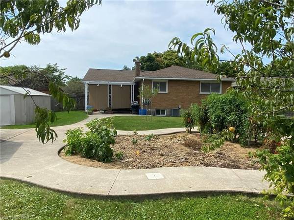 Welland, ON L3C 2S2,22 WESTDALE DR