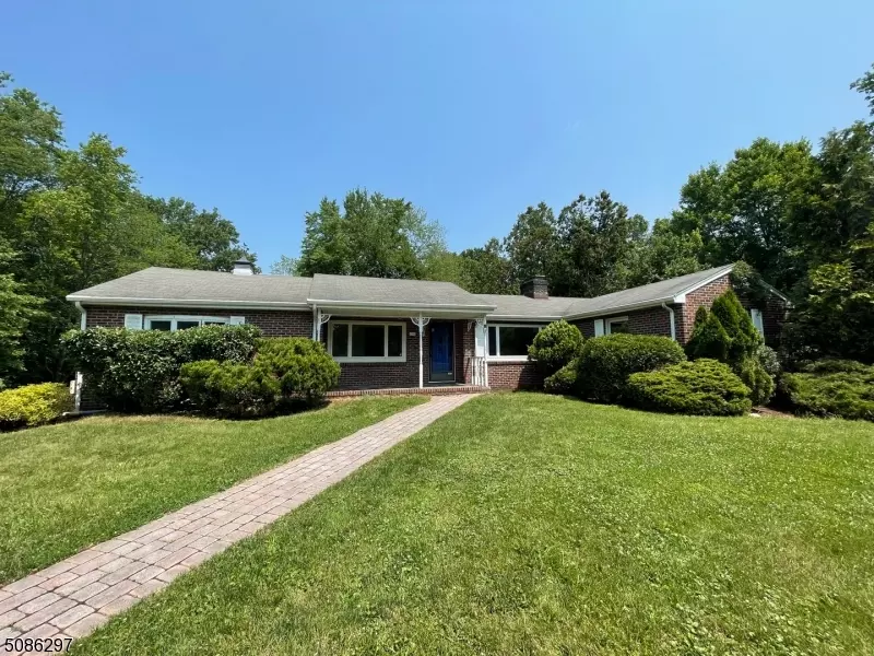 1752 Valley Rd, Long Hill Twp., NJ 07946