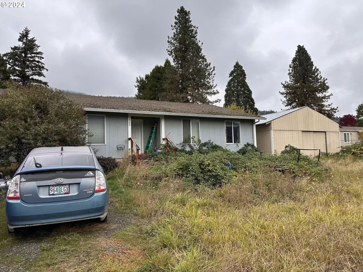 Myrtle Creek, OR 97457,960 CORNUTT ST