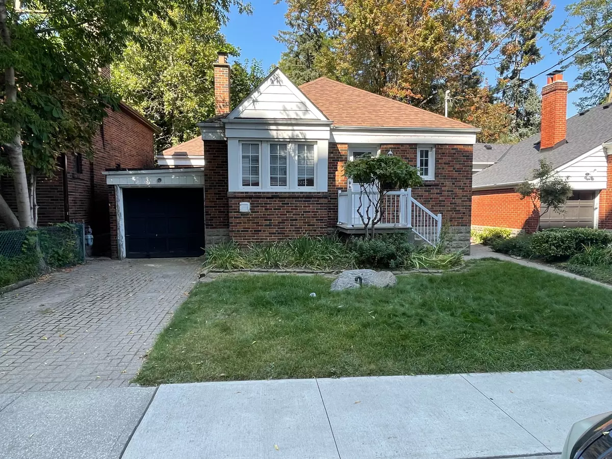 Toronto W04, ON M9N 1P4,4 Coulter AVE #Main Fl