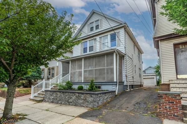 946 Emma St, Elizabeth City, NJ 07201