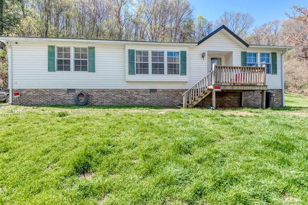 1530 Highway 16, Marion, VA 24354