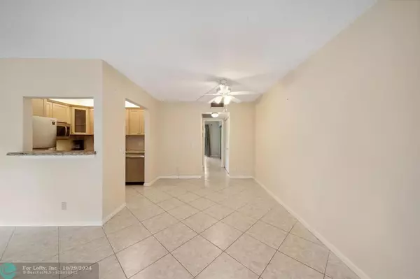 Boca Raton, FL 33434,255 Suffolk G  #255