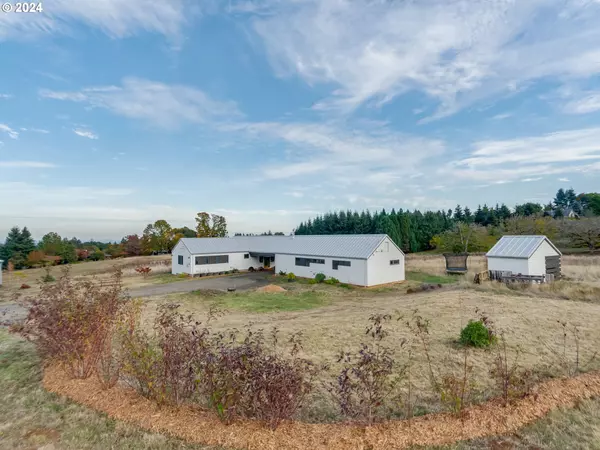 17075 SE WALNUT HILL RD, Amity, OR 97101