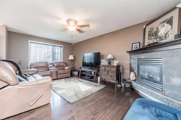 Grande Prairie, AB T8X 0G5,8822 88 B ST