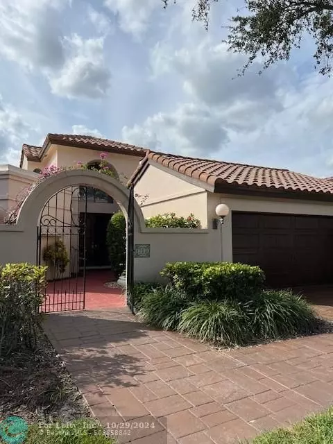 753 Deer Creek Via Genova, Deerfield Beach, FL 33442