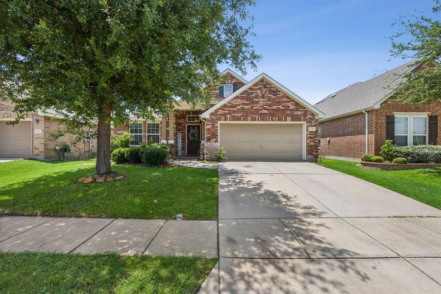 512 Turnstone Drive, Little Elm, TX 75068