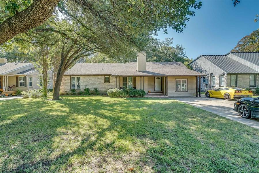 3643 S Hills Avenue, Fort Worth, TX 76109