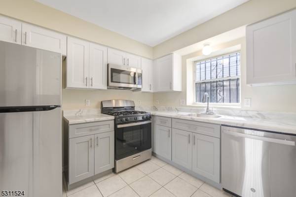 14 Birks Pl, Apt 1 #1, Newark City, NJ 07112