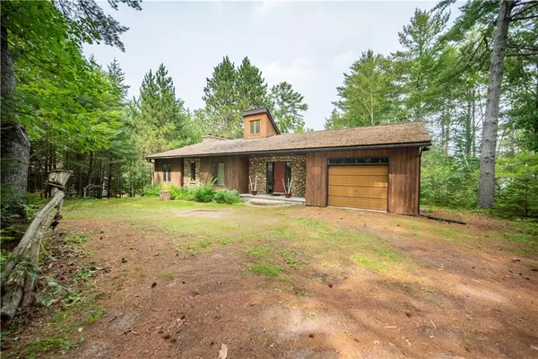 Round Lake Centre, ON K0J 2J0,27 ROCKY SHORES LN