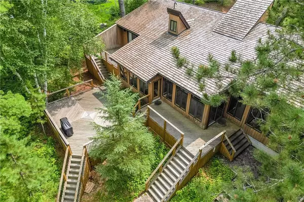 Round Lake Centre, ON K0J 2J0,27 ROCKY SHORES LN