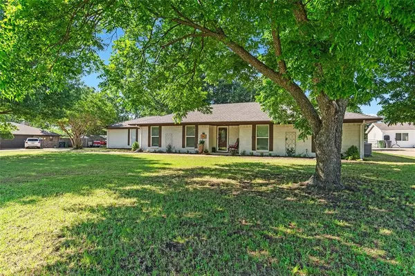 Murphy, TX 75094,312 Willow Wood Street