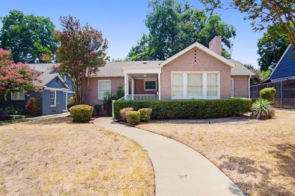 4221 Birchman Avenue, Fort Worth, TX 76107