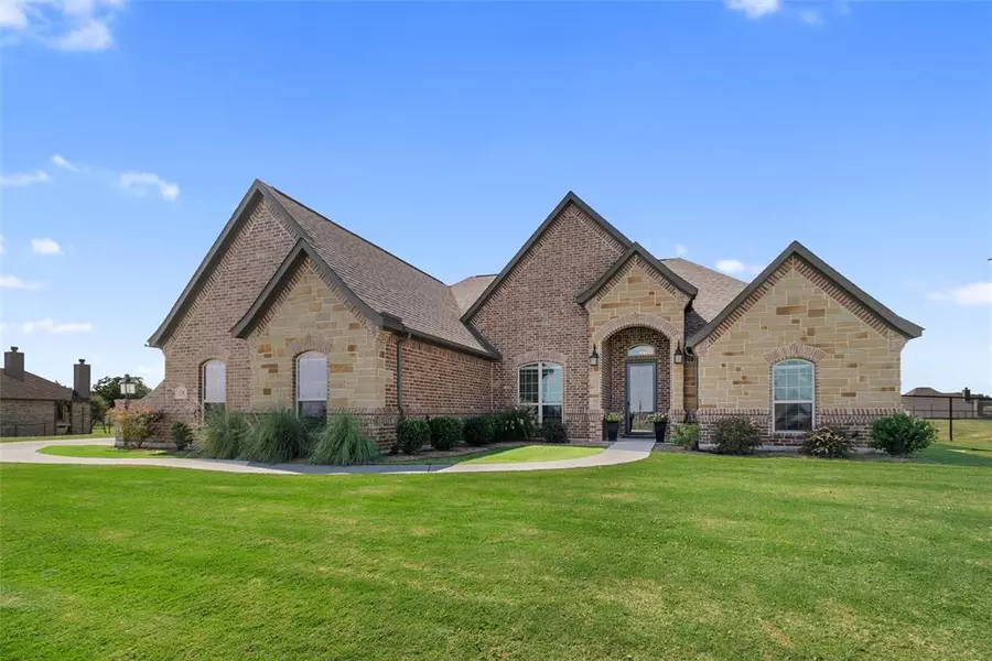 128 Bluff Ridge Court, Paradise, TX 76073