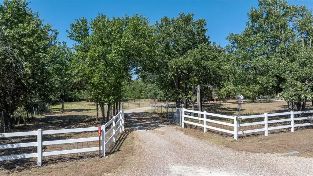 Glen Rose, TX 76043,1698 County Road 2003