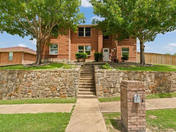 2824 Cameron Way, Mesquite, TX 75181