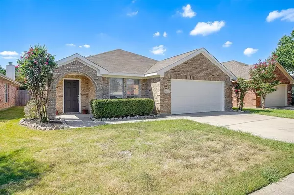 9074 Rushing River Drive, Fort Worth, TX 76118