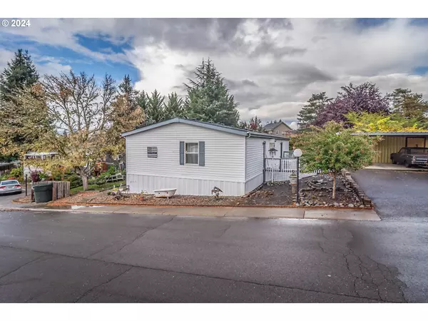 Roseburg, OR 97470,297 OLIVIA LN