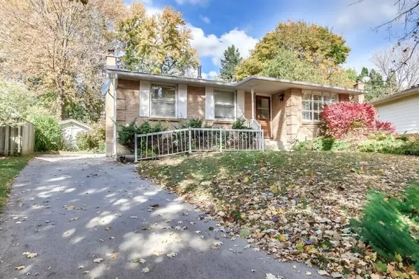 121 Paperbirch CRES, London, ON N6G 1L8