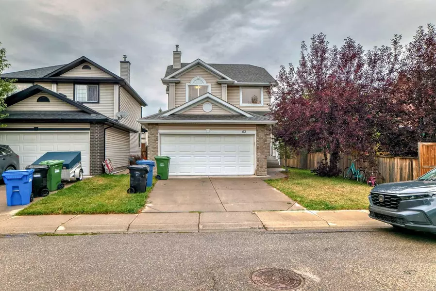 62 Royal Birch GDNS Northwest, Calgary, AB T3G 5H9