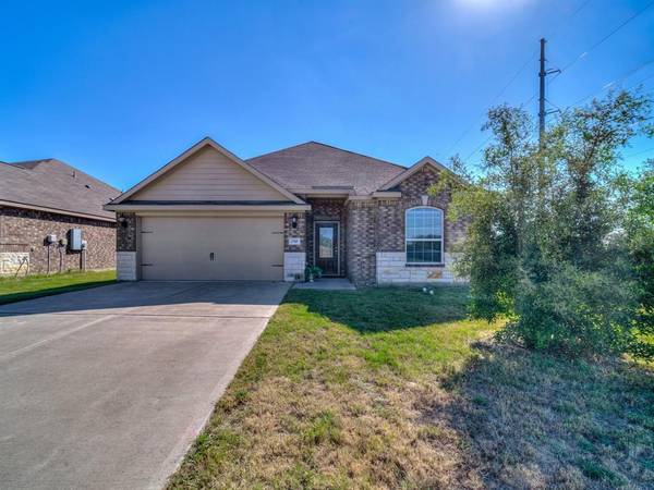 1705 Hardin Court, Crowley, TX 76036