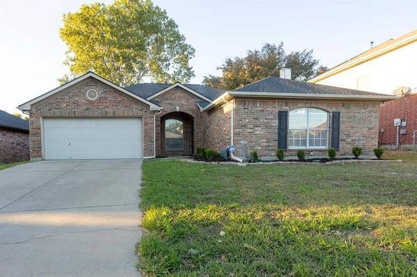 609 Joy Lane, Mansfield, TX 76063